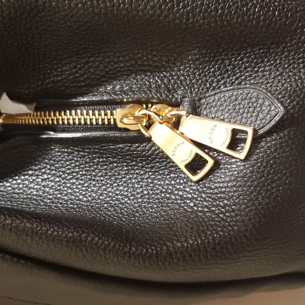 Coach Hadley Shoulder Bag - Picture 7 of 16